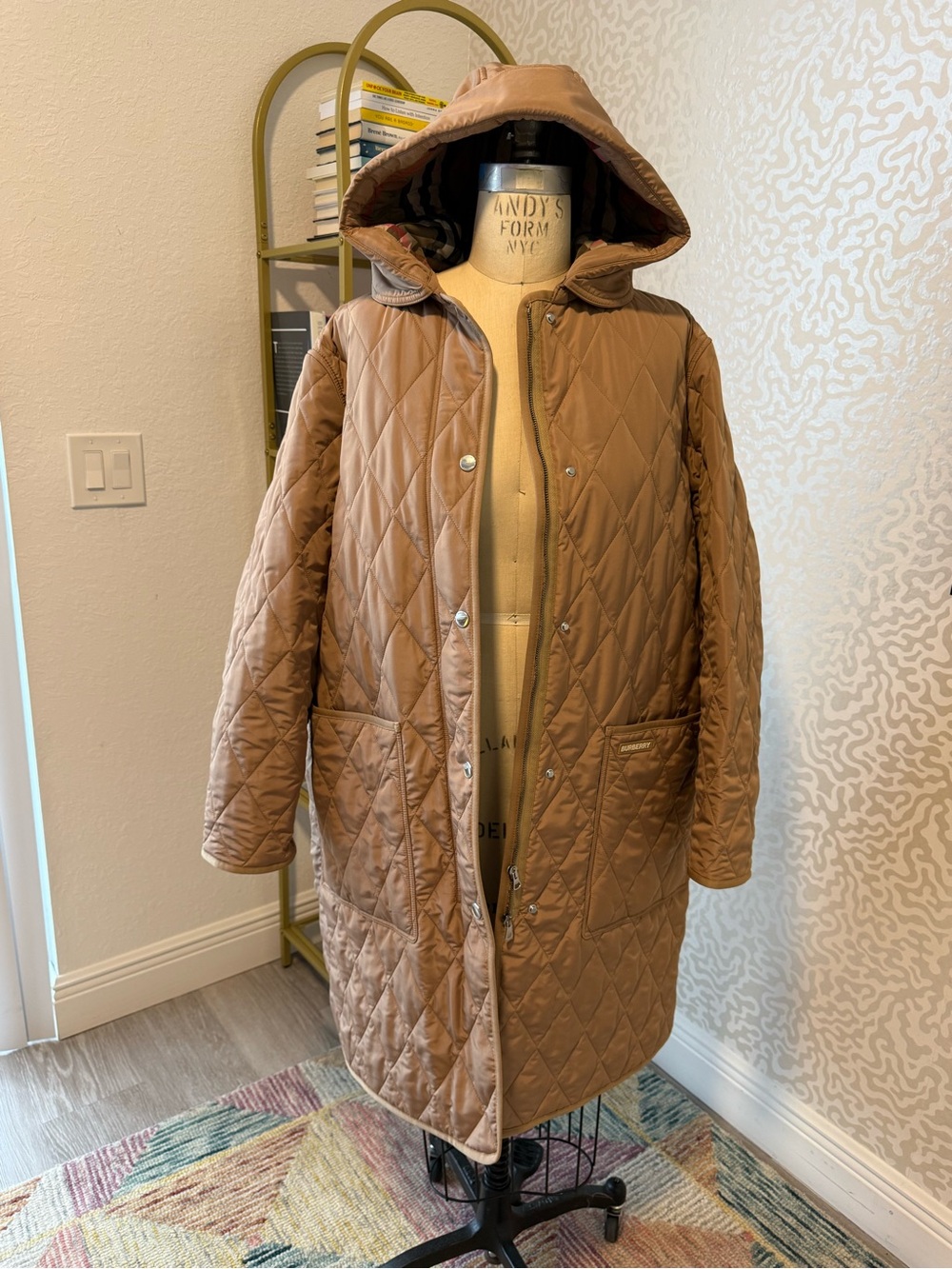 AUTHENTIC: Burberry Parkgate Quilted Coat / XL (Camel)